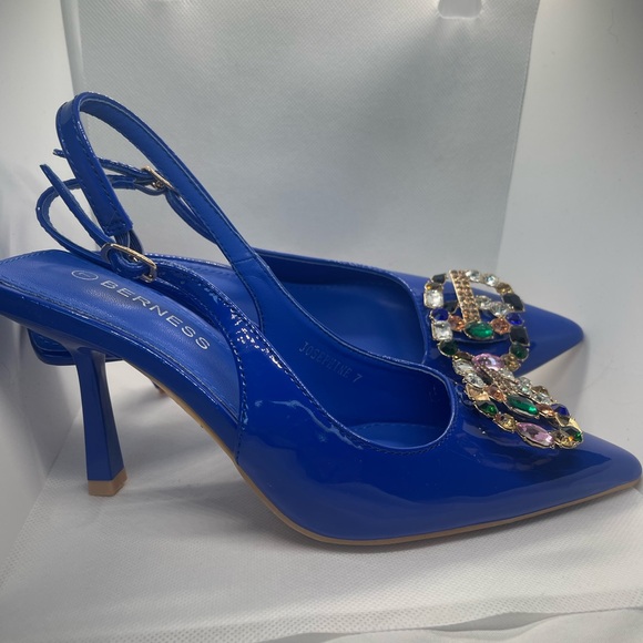 Berne’s Blue Heels with Embellished Buckle size 7 - Picture 3 of 6